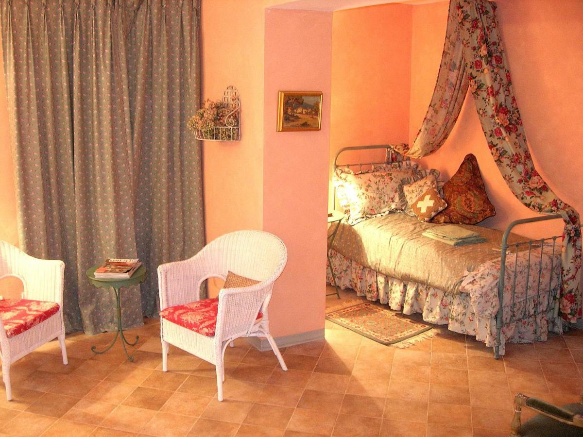 Le Clos Des Freres Gris Bed & Breakfast Aix-en-Provence Exterior photo